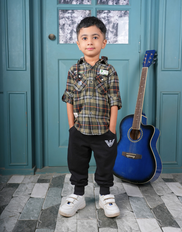 Boys Stlyish Hodded Shirt