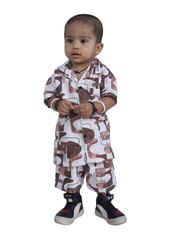 Boys Brown Geometric Printed Clothing Set